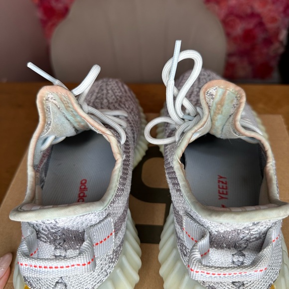 Yeezy blue tint zebra sneakers size 8 - Picture 6 of 9